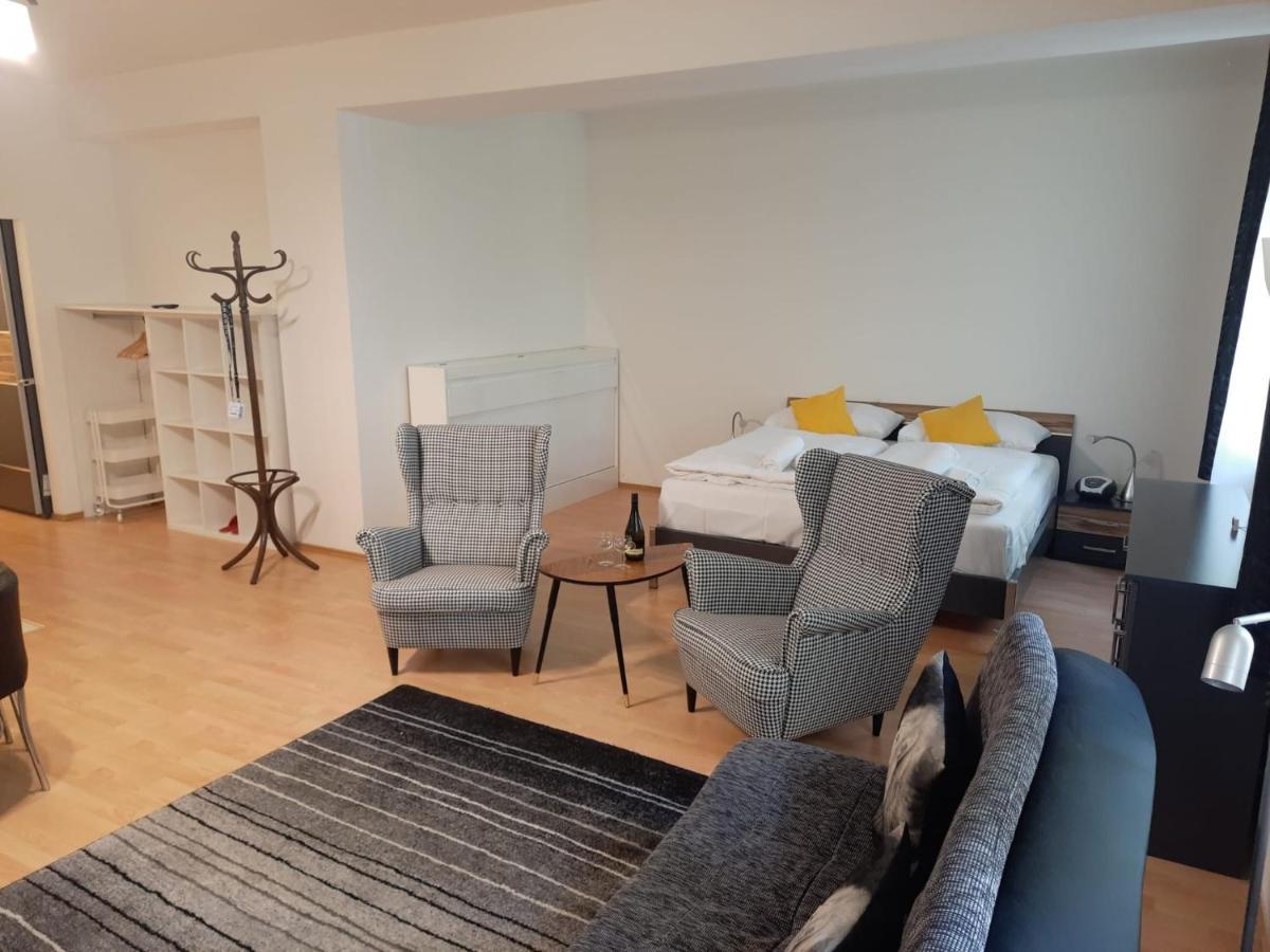 Apartman Nad Kolonadou Karlsbad Buitenkant foto